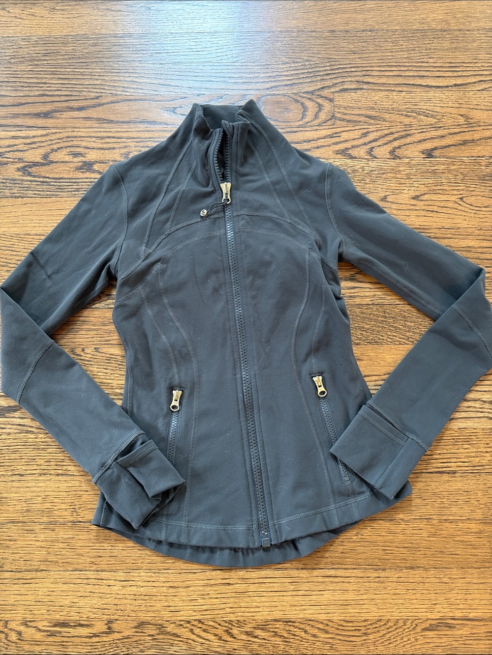 Lululemon Women’s Loden green Zip-Up Active Jacket, 4, Define